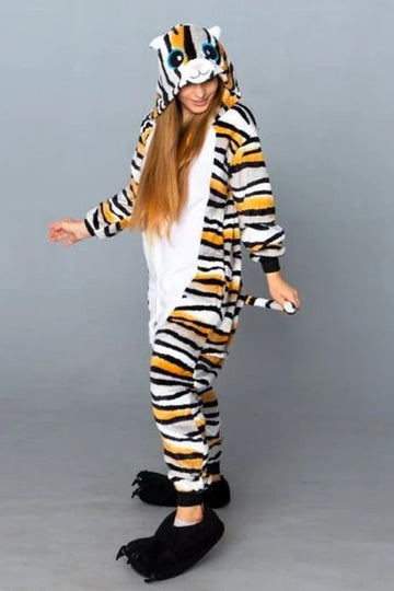Pijama intreaga model cu pisica colorata PJM183-82