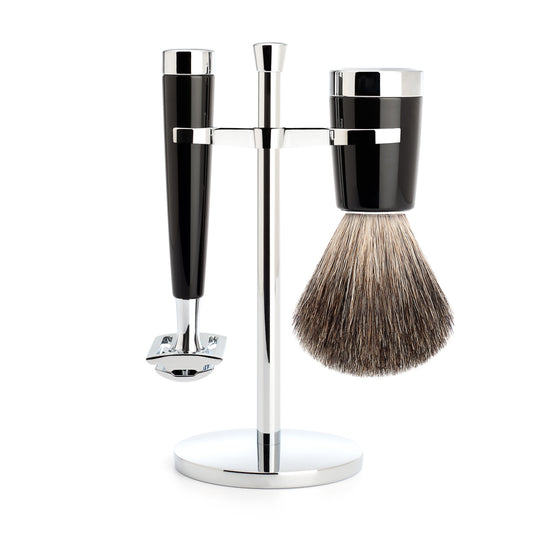 Set de barbierit cu aparat de ras clasic si pamatuf din par de bursuc cu maner de rasina S81M146SR