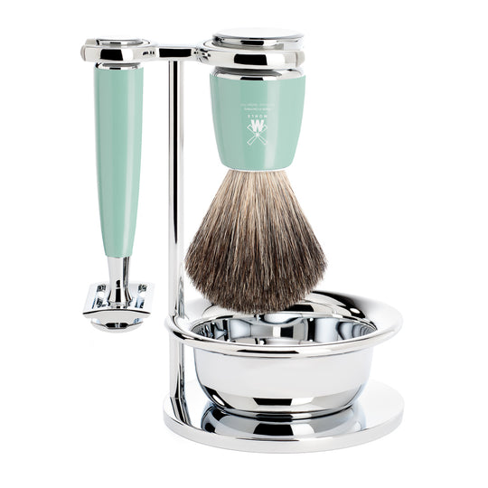 Set de barbierit cu aparat de ras clasic si pamatuf Pure Badger cu par de bursuc si maner de rasina premium S 81 M 224 SSR