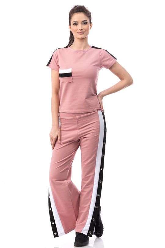 Trening cu tricou si pantaloni aceesorizati cu capse J917-5