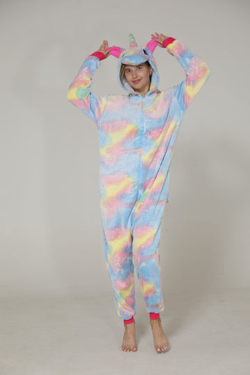 Pijama kigurumi tip salopeta din material pufos si model UNICORN PJM249-100