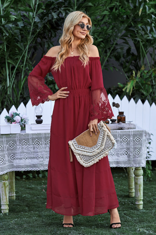 Rochie casual din material vaporos cu decolteu bardot si broderie T561-81