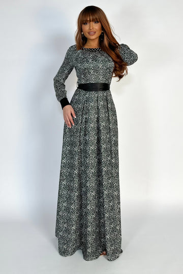 Rochie lunga eleganta din material satinat cu print abstract V633-1