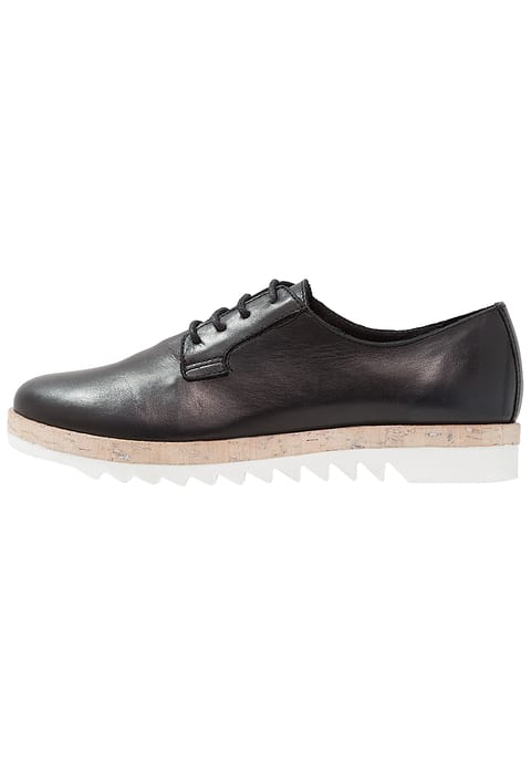 Pantofi casual din piele cu sireturi si talpa plana CH2476-1