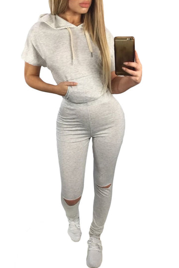 S522-18 Compleu sport, ce include top cu gluga si pantaloni cu model taiat